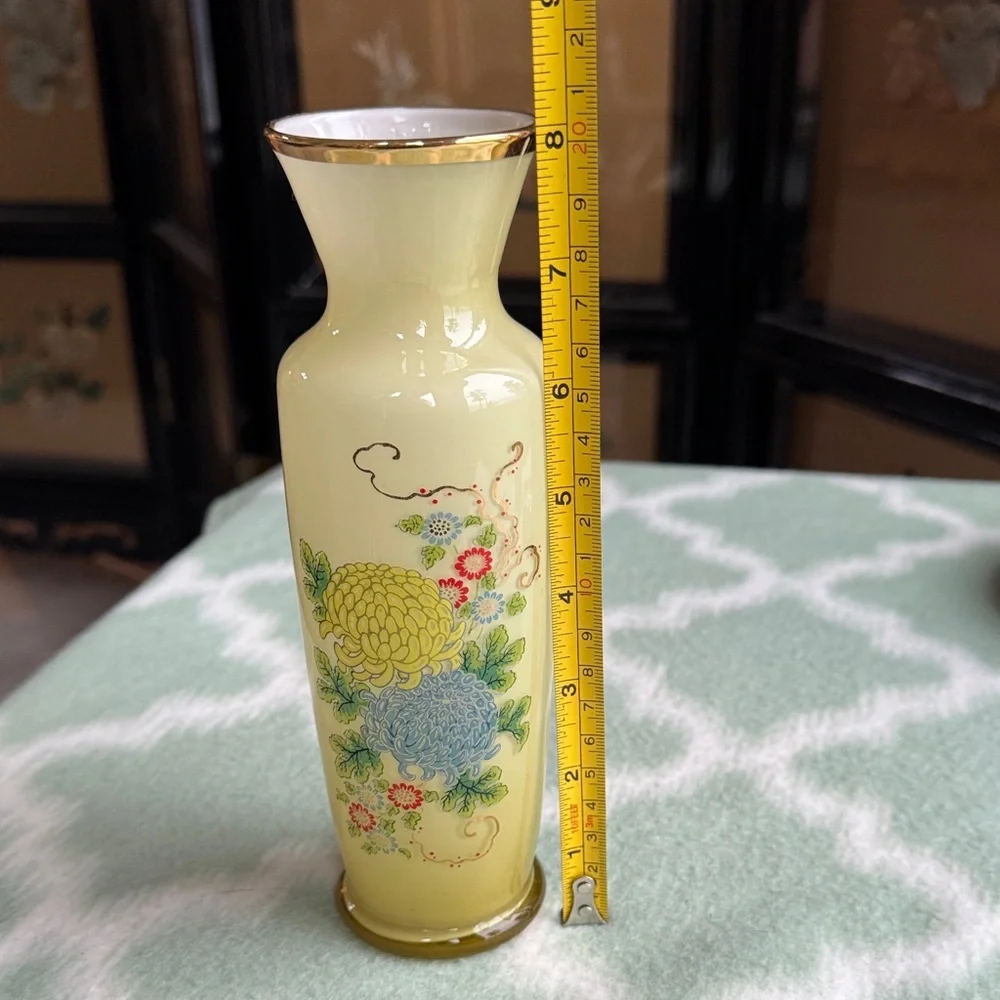 Vintage hand painted blown glass Floral Vase with Yellow and Gold Accents - Picture 8 of 8
